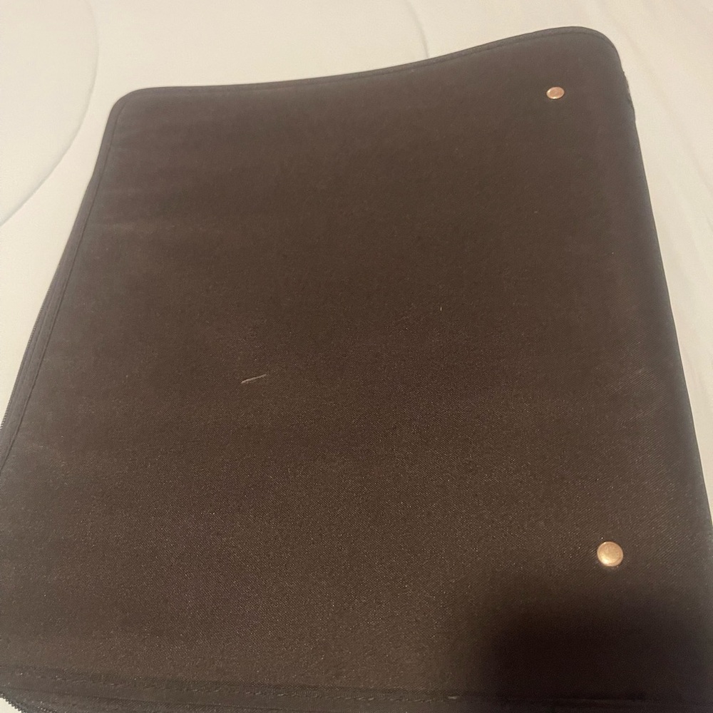 Like New Mead Five Star Blue and Black
Zipper Binder - Picture 5 of 8